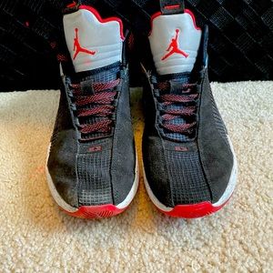 KIDS JORDANS 7y